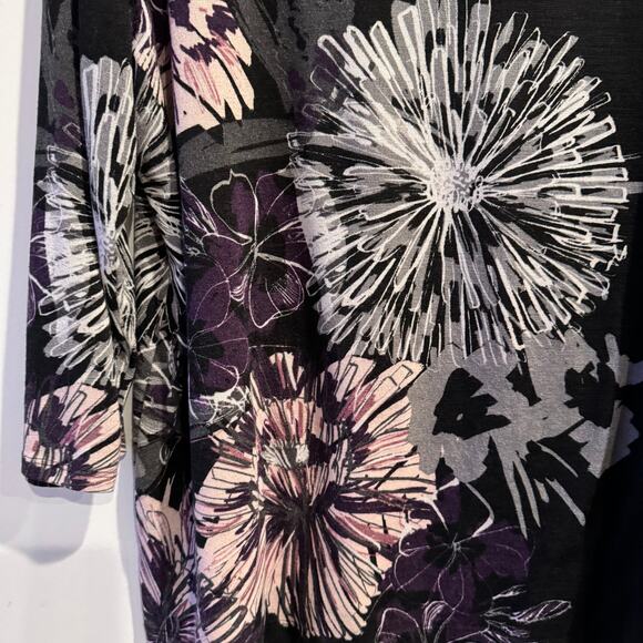 Weekends by Chico's Top Black Crew Neck Floral 3/4 Sleeve Women's Sz 3/L - Picture 2 of 5
